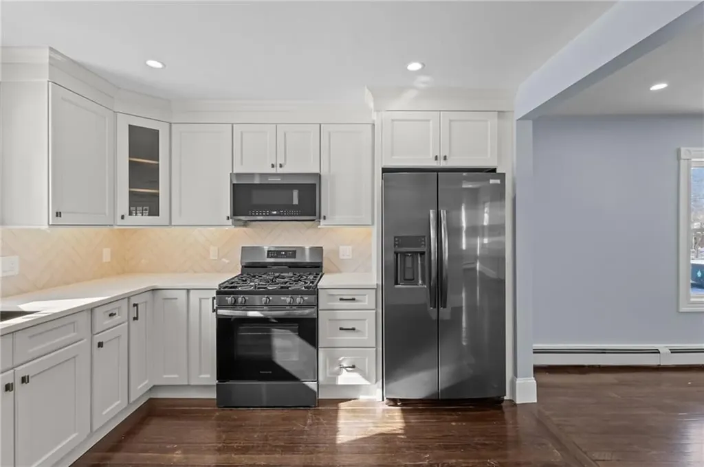 29 Ide Avenue East Providence RI 02914