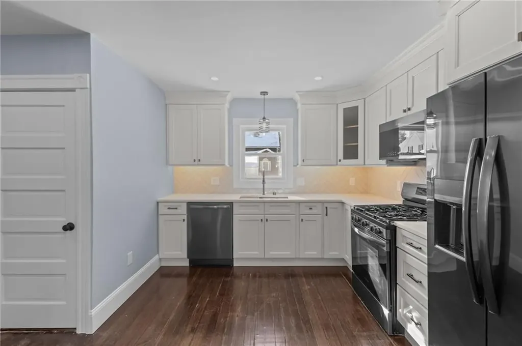 29 Ide Avenue East Providence RI 02914