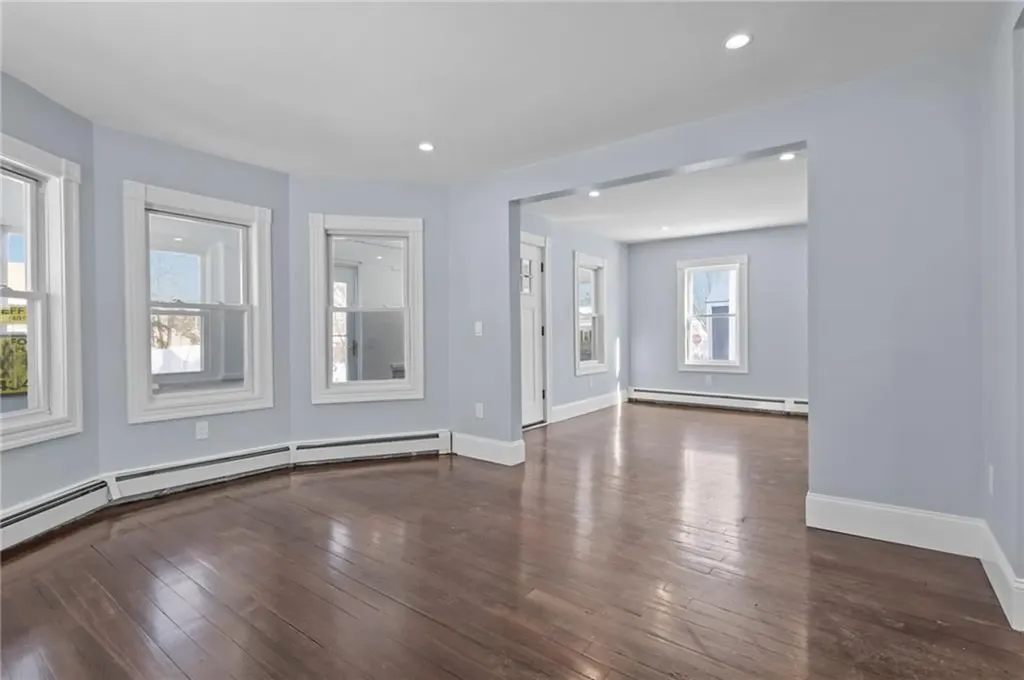 29 Ide Avenue East Providence RI 02914