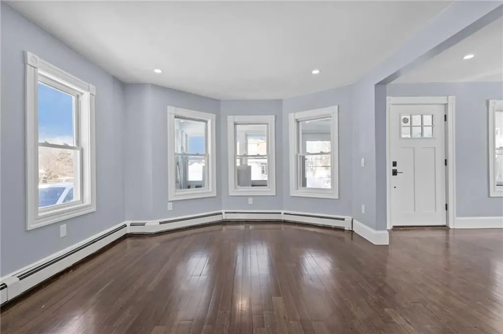 29 Ide Avenue East Providence RI 02914