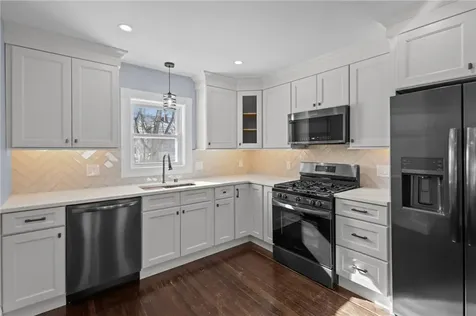 29 Ide Avenue East Providence RI 02914