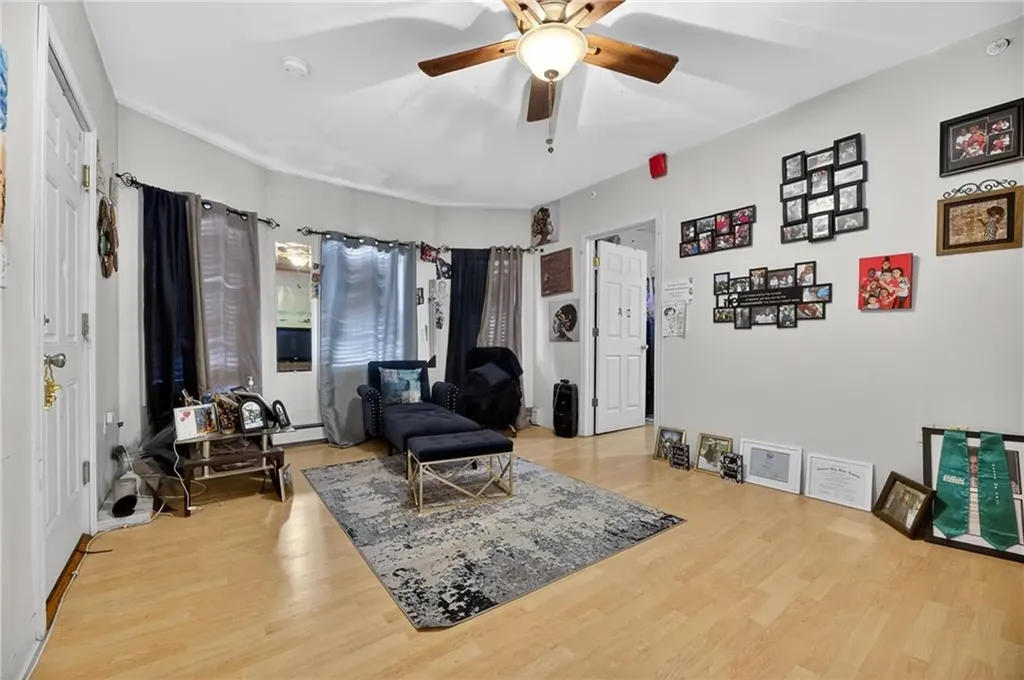 528 Charles Street Providence RI 02904
