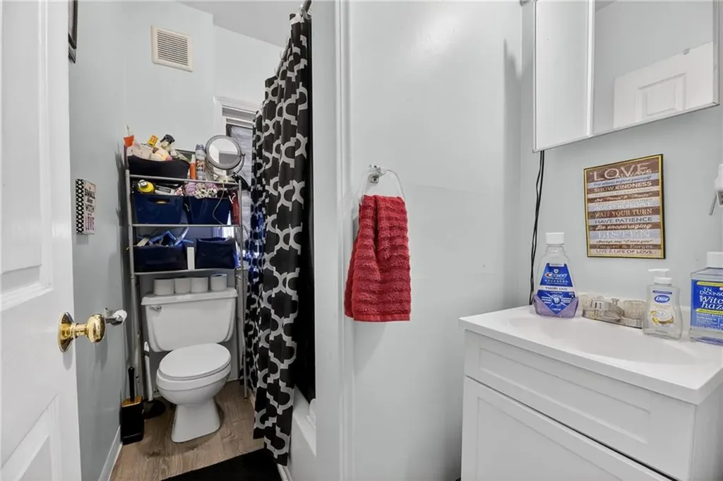 528 Charles Street Providence RI 02904
