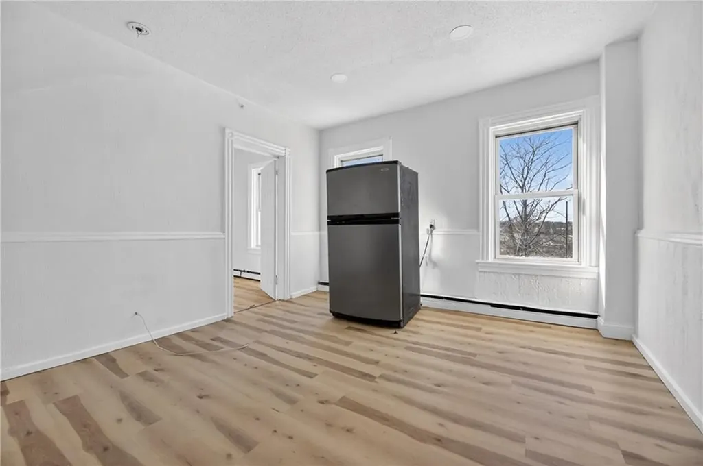 528 Charles Street Providence RI 02904