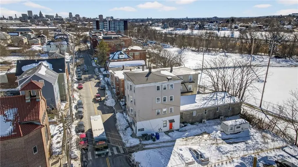 528 Charles Street Providence RI 02904