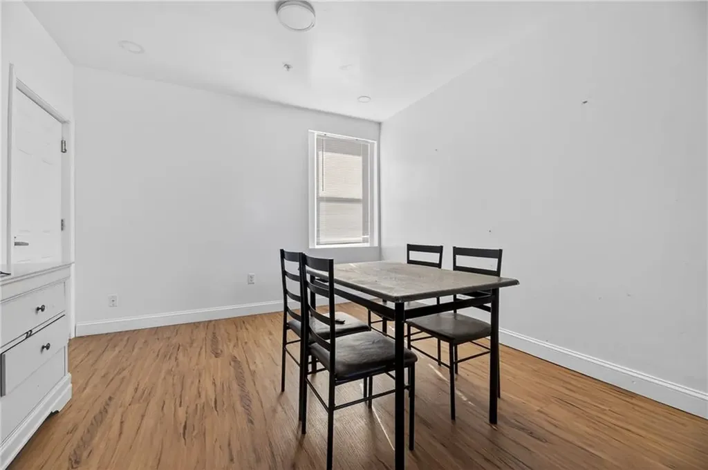 528 Charles Street Providence RI 02904