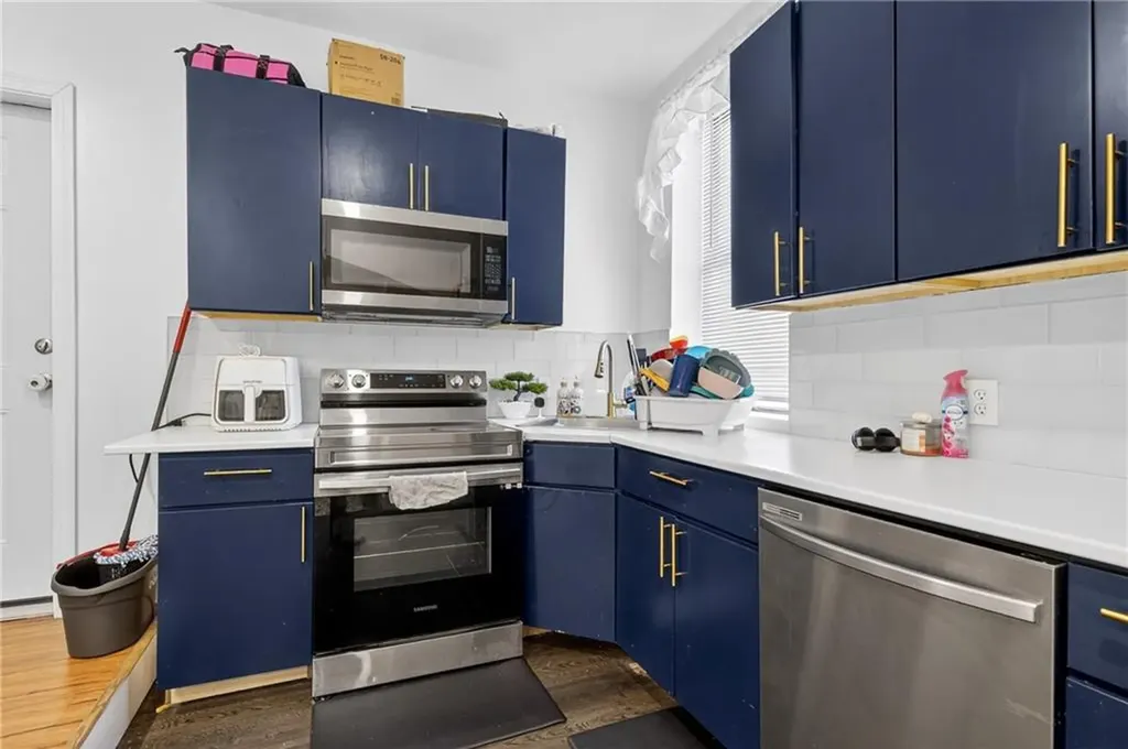 528 Charles Street Providence RI 02904