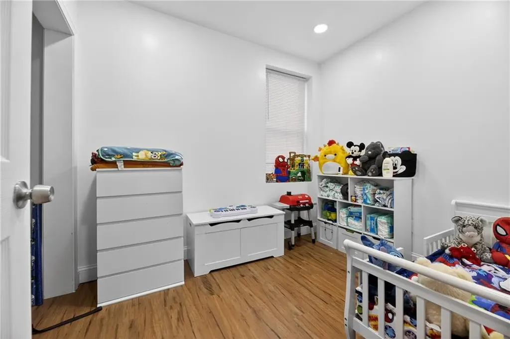 528 Charles Street Providence RI 02904