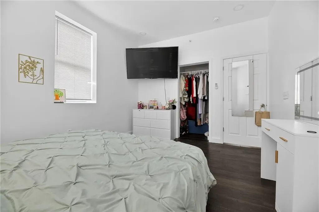 528 Charles Street Providence RI 02904