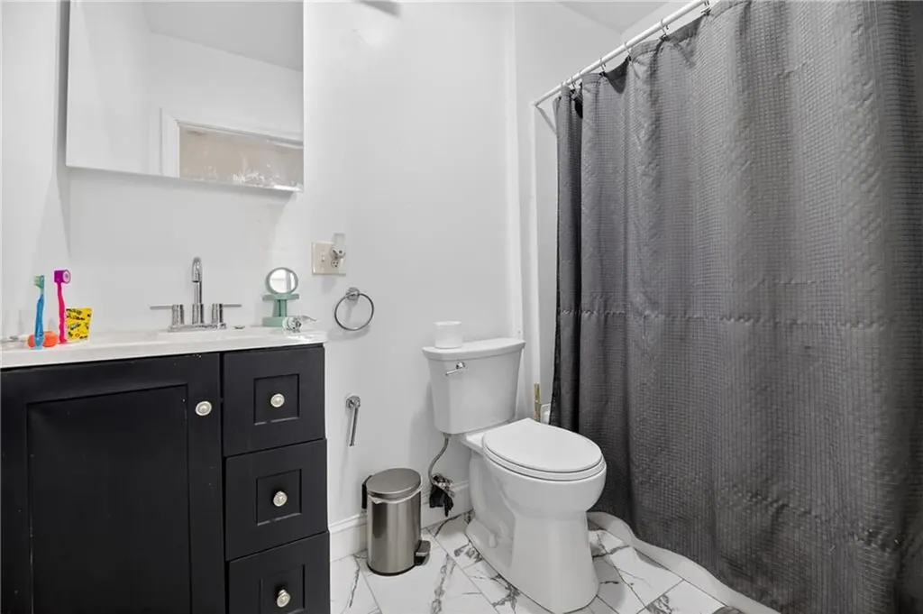 528 Charles Street Providence RI 02904