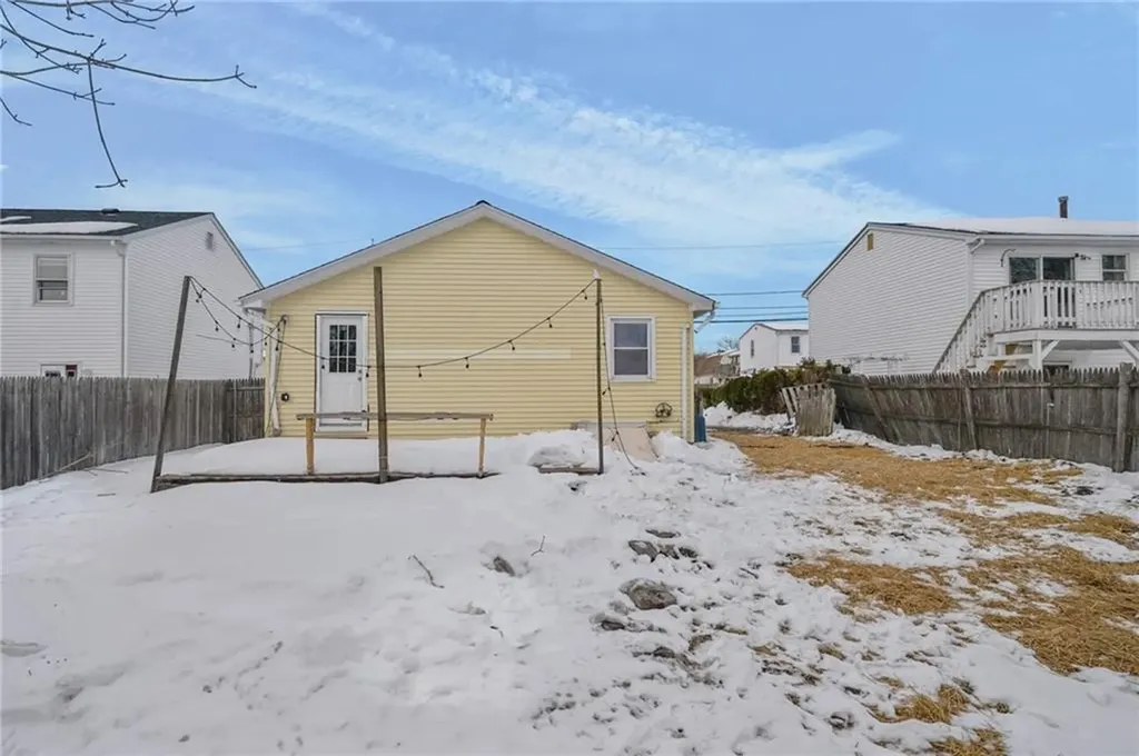 57 Whirlaway Place Pawtucket RI 02861