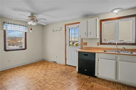 57 Whirlaway Place Pawtucket RI 02861