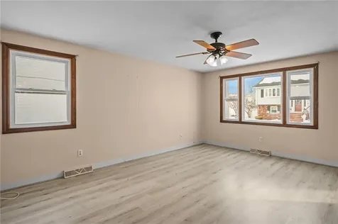 57 Whirlaway Place Pawtucket RI 02861