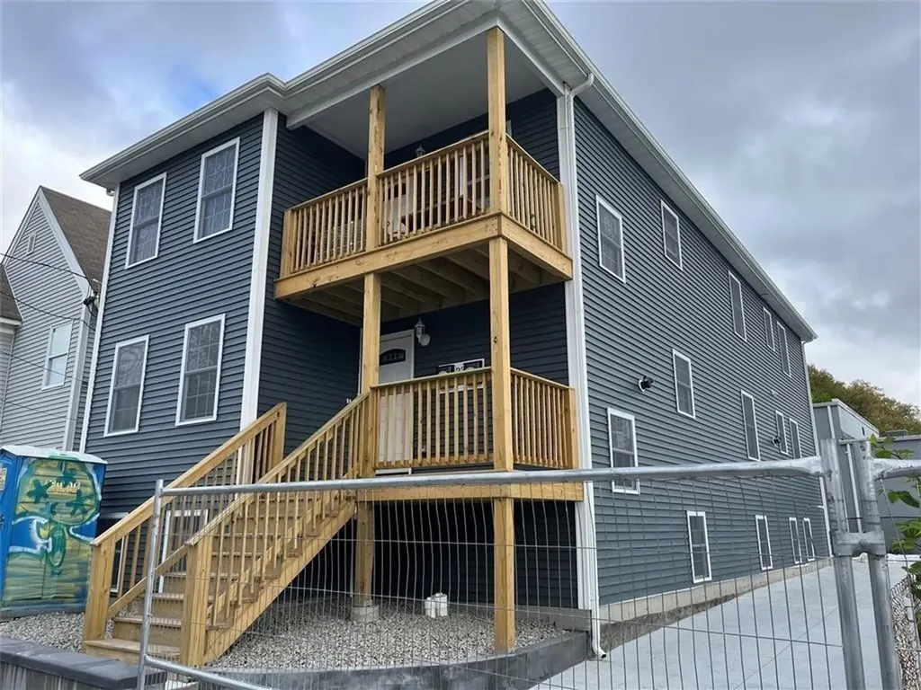 23 Newark Street Providence RI 02908