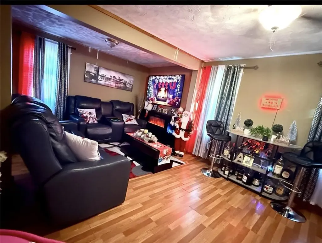 112 Hugo Street Providence RI 02904