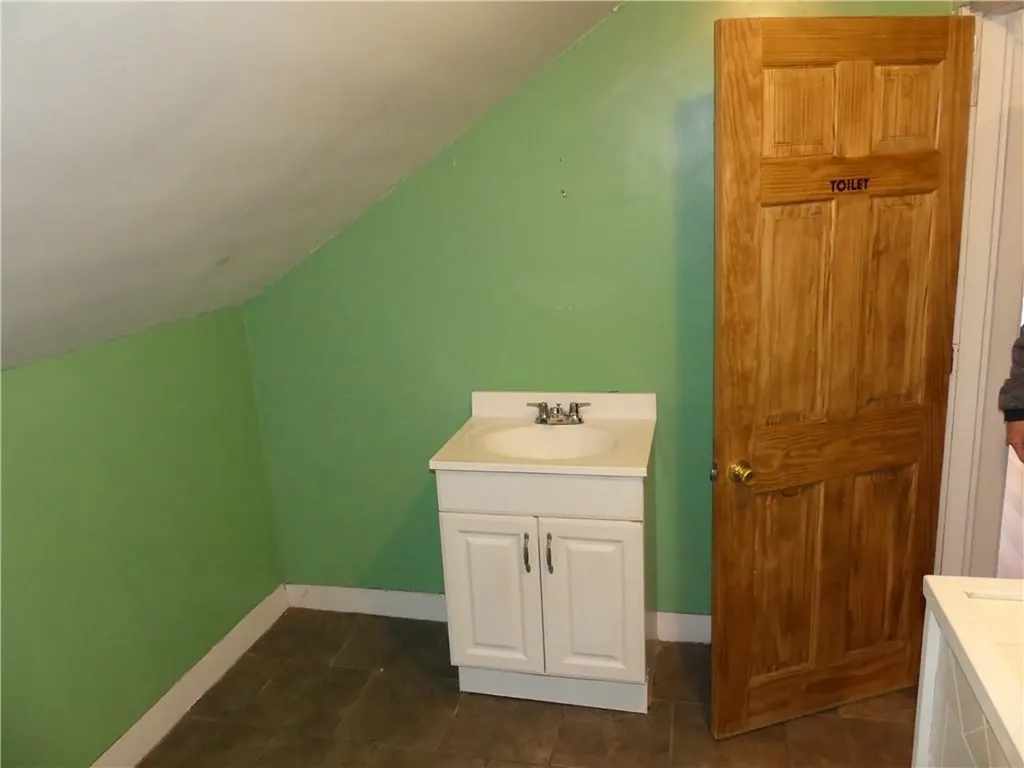 112 Hugo Street Providence RI 02904