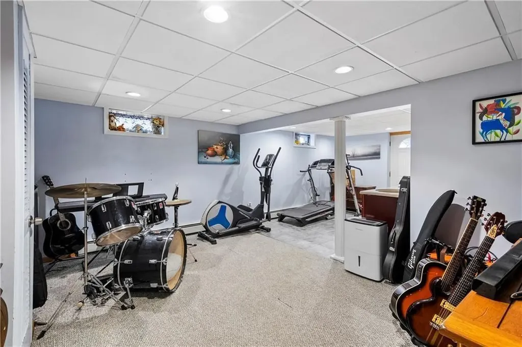 46 Auburn Avenue Johnston RI 02919