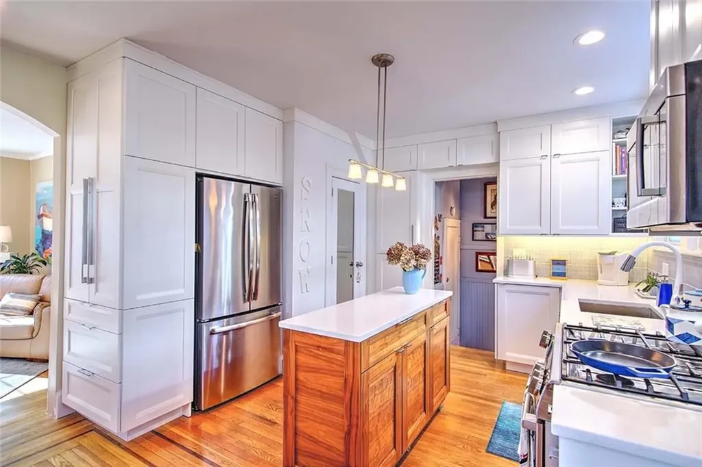 6 Alfred Stone Road Providence RI 02906