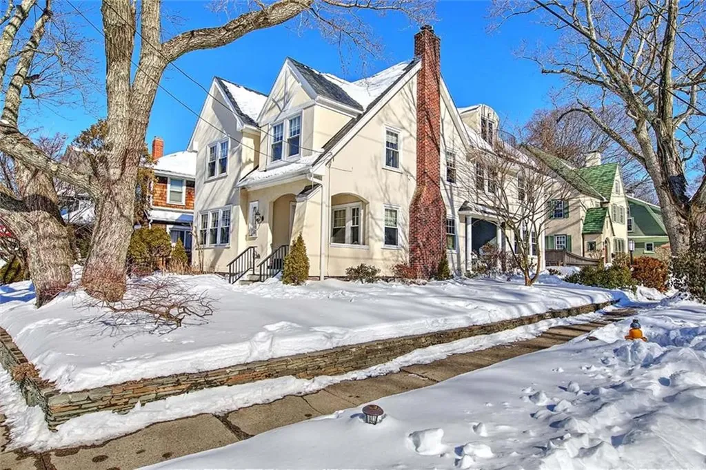 6 Alfred Stone Road Providence RI 02906