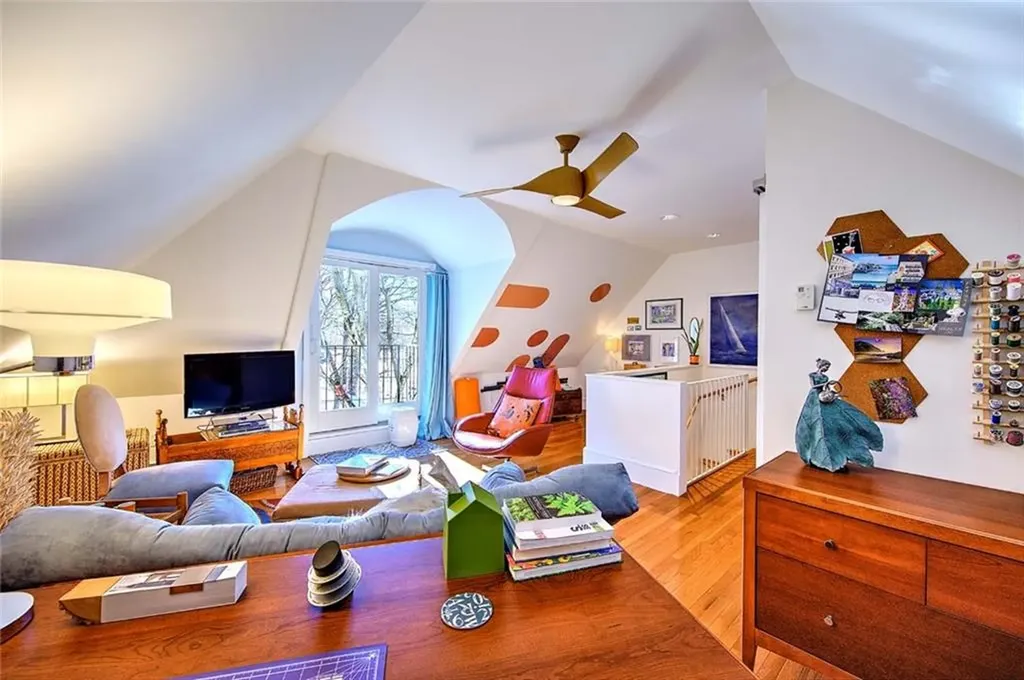 6 Alfred Stone Road Providence RI 02906