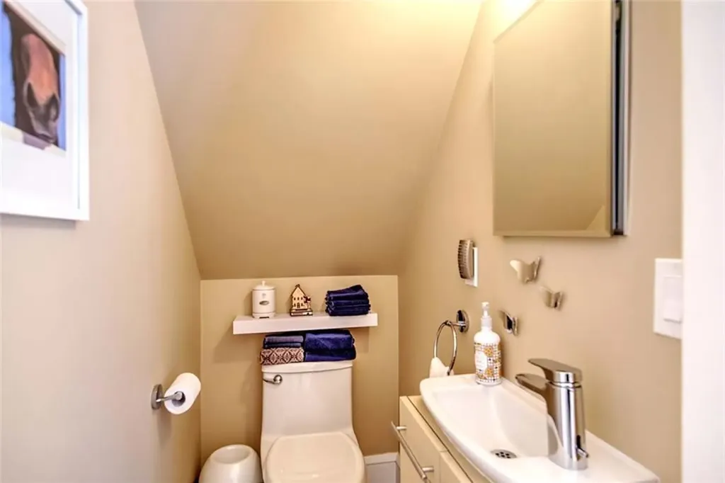 6 Alfred Stone Road Providence RI 02906