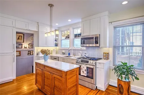 6 Alfred Stone Road Providence RI 02906