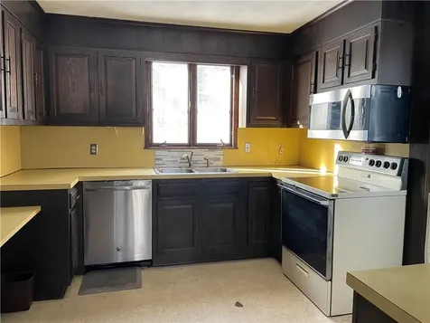 1 Grancera Drive Hopkinton RI 02832