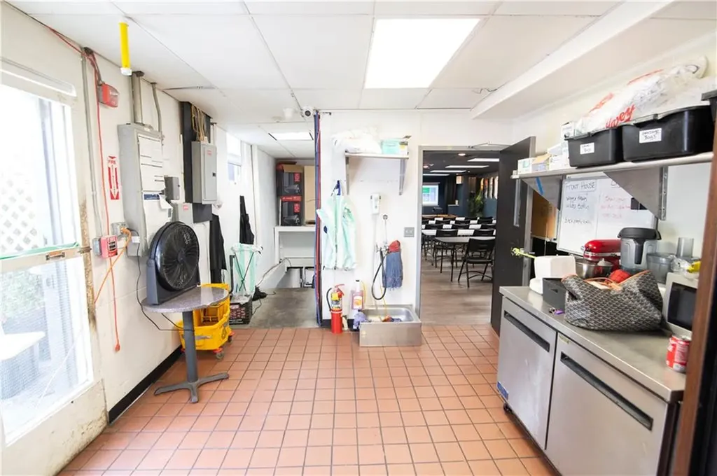 371 Smith Street Providence RI 02908