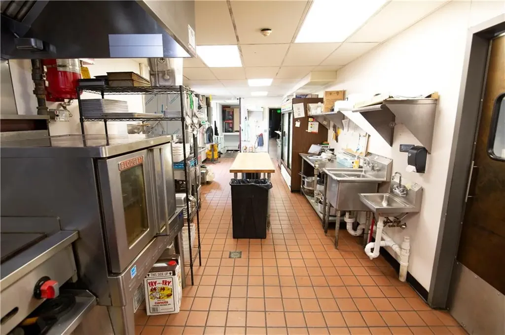 371 Smith Street Providence RI 02908