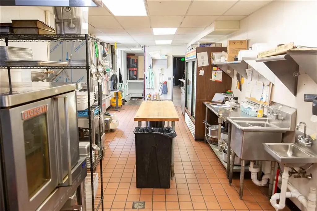 371 Smith Street Providence RI 02908
