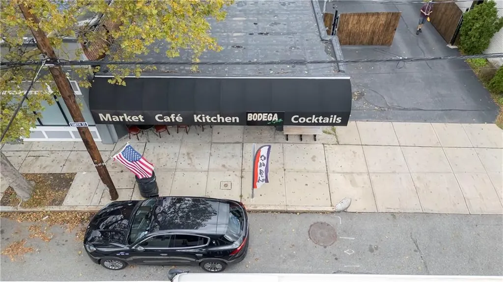 371 Smith Street Providence RI 02908
