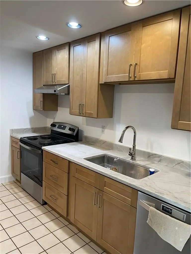 510 Corey Lane Middletown RI 02842