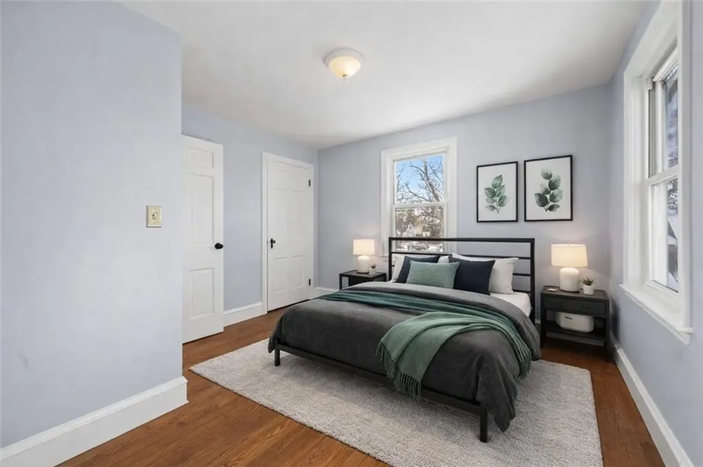 25 Newfield Avenue Warwick RI 02888