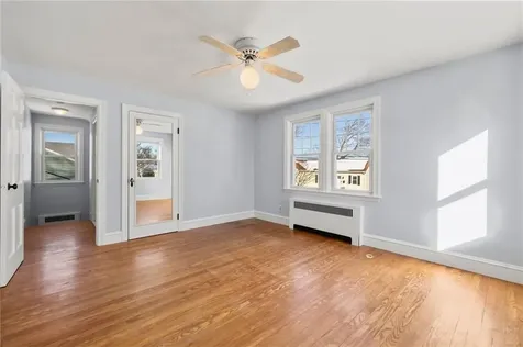 25 Newfield Avenue Warwick RI 02888