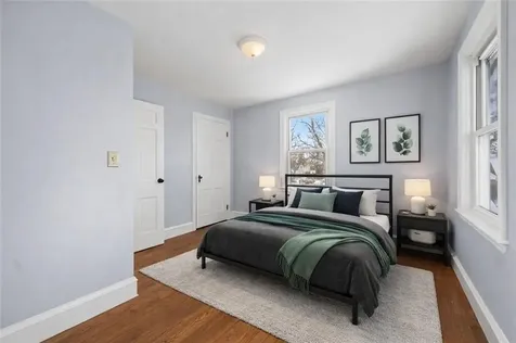 25 Newfield Avenue Warwick RI 02888