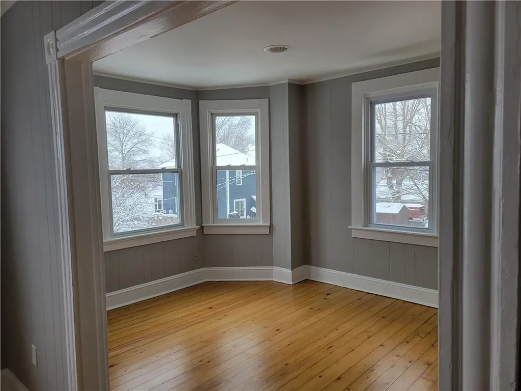 13 Livingston Place Middletown RI 02842