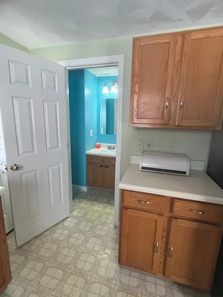 151 Dover Avenue East Providence RI 02914