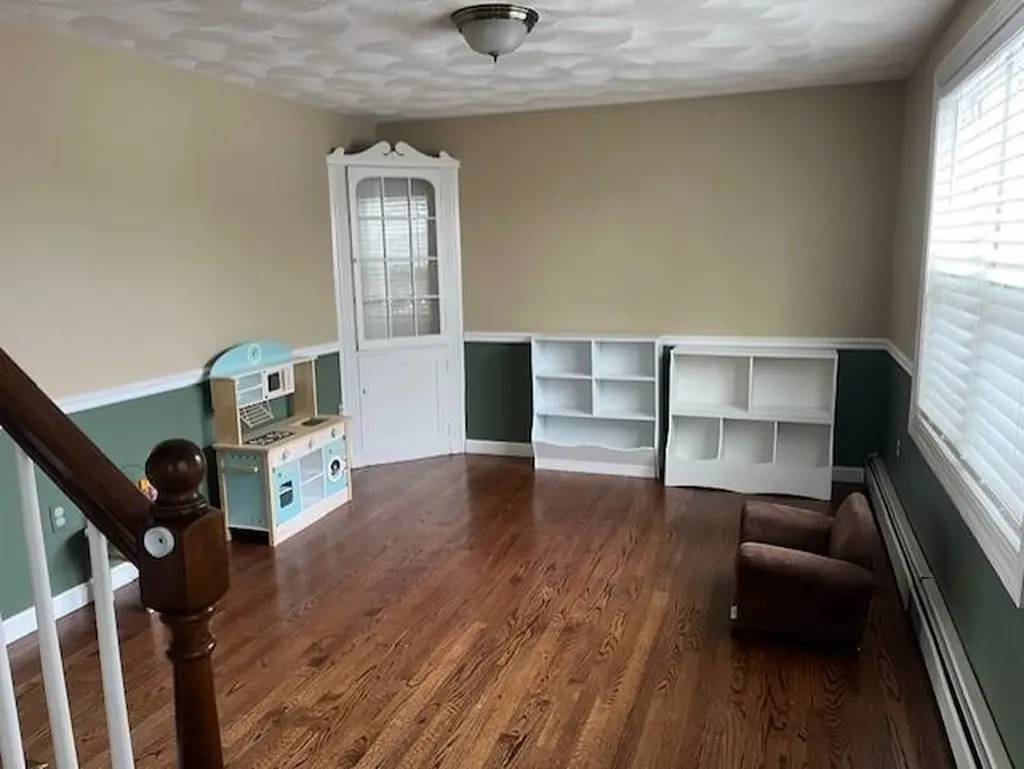 151 Dover Avenue East Providence RI 02914