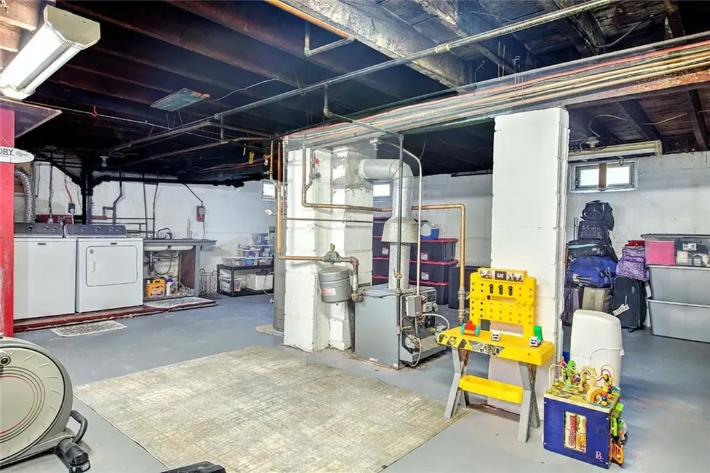 198 Ledge Street Providence RI 02904