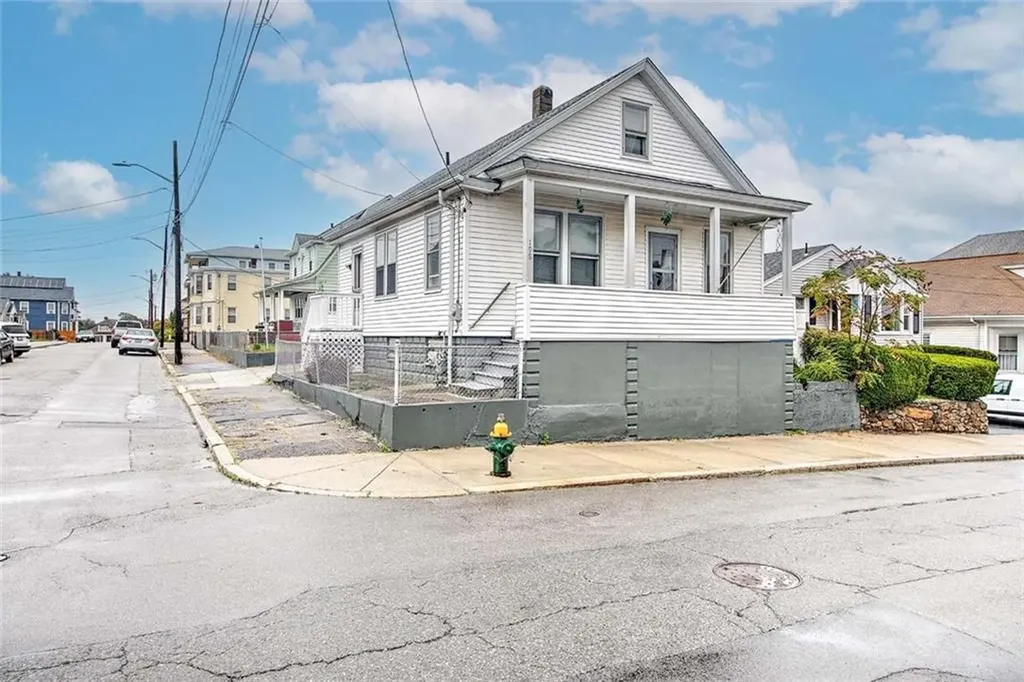 198 Ledge Street Providence RI 02904