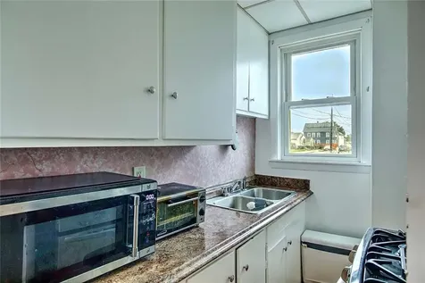 198 Ledge Street Providence RI 02904