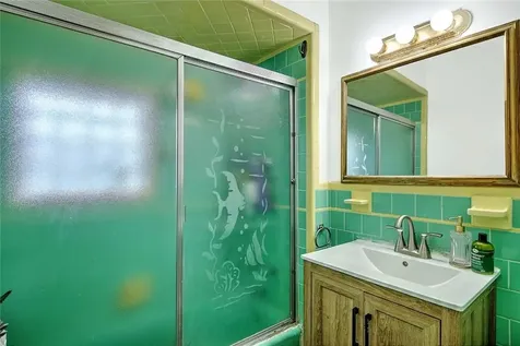 198 Ledge Street Providence RI 02904