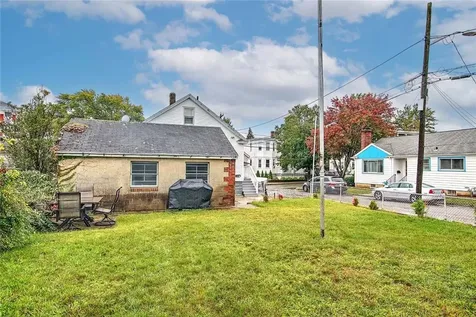 198 Ledge Street Providence RI 02904