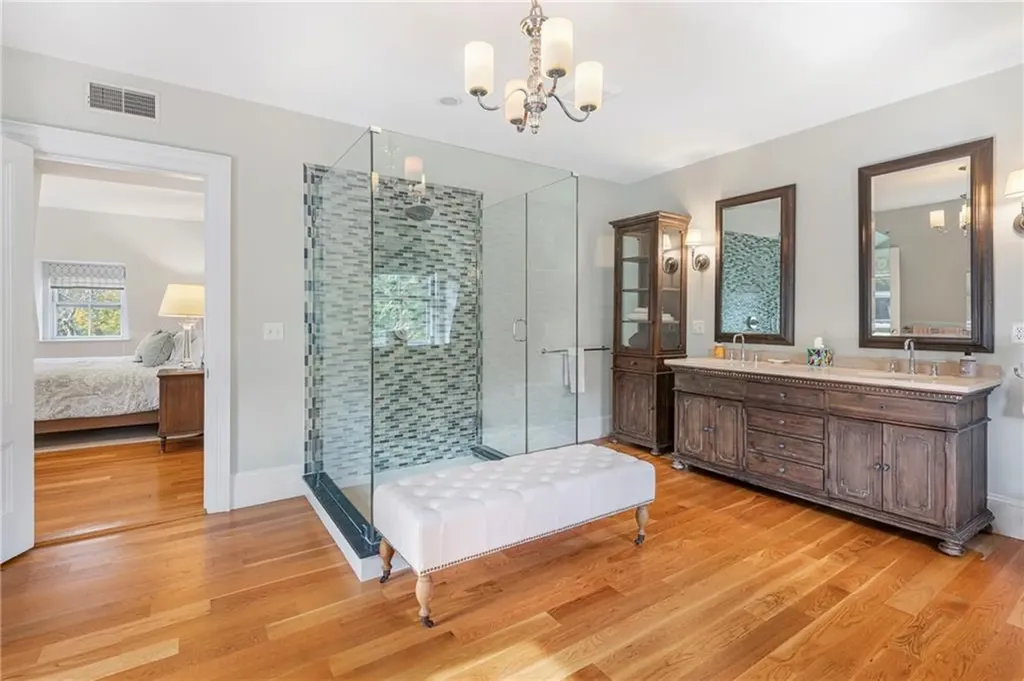 15 Berkeley Avenue Newport RI 02840