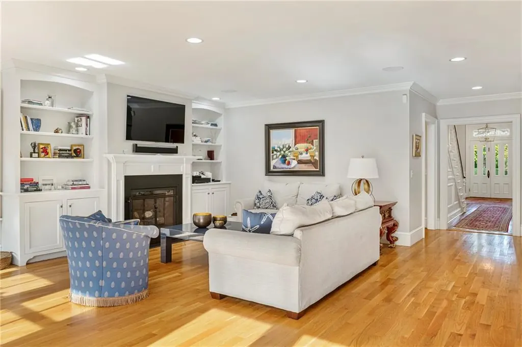 15 Berkeley Avenue Newport RI 02840