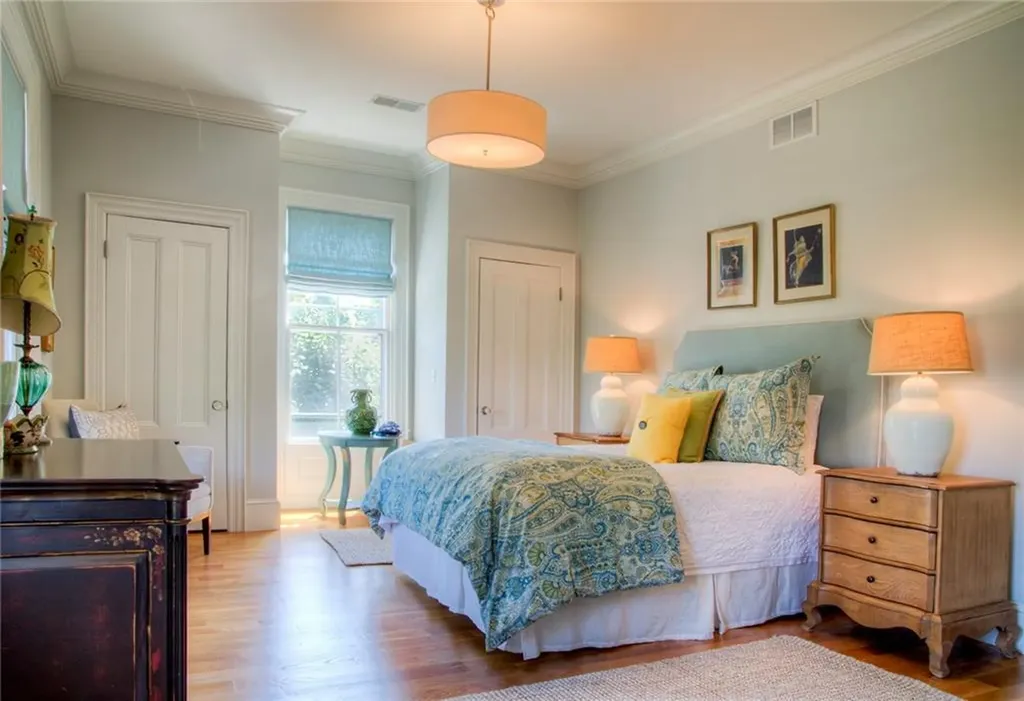 15 Berkeley Avenue Newport RI 02840