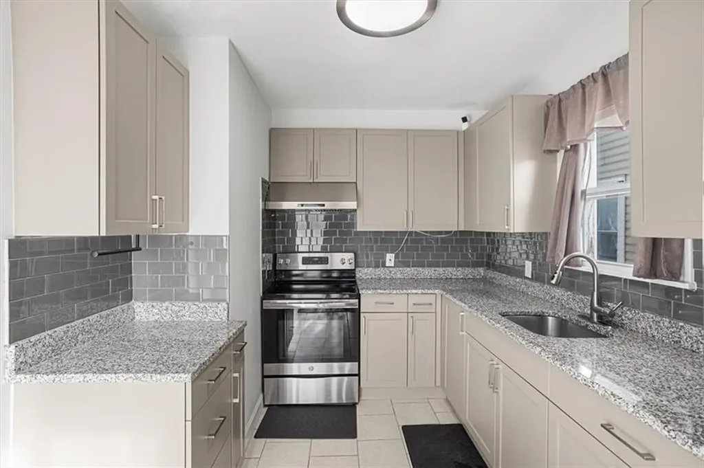 358 Northup Street Cranston RI 02905