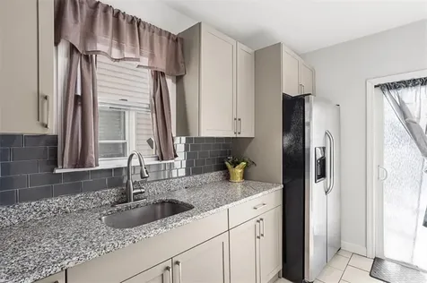 358 Northup Street Cranston RI 02905