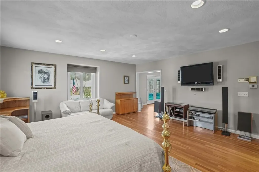 82 Mountain Laurel Drive Cranston RI 02920