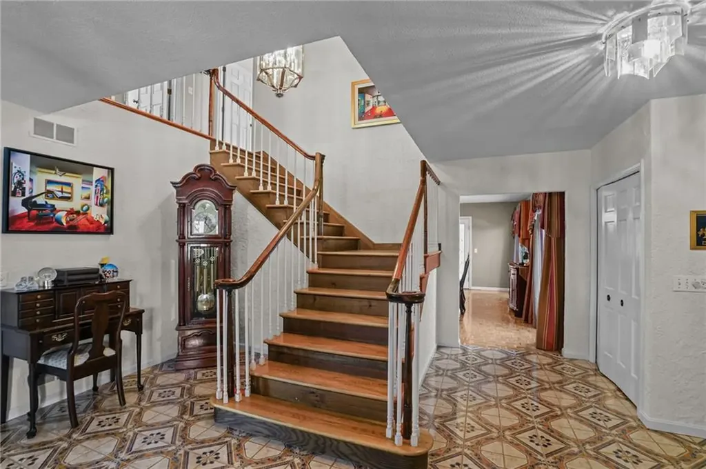 82 Mountain Laurel Drive Cranston RI 02920